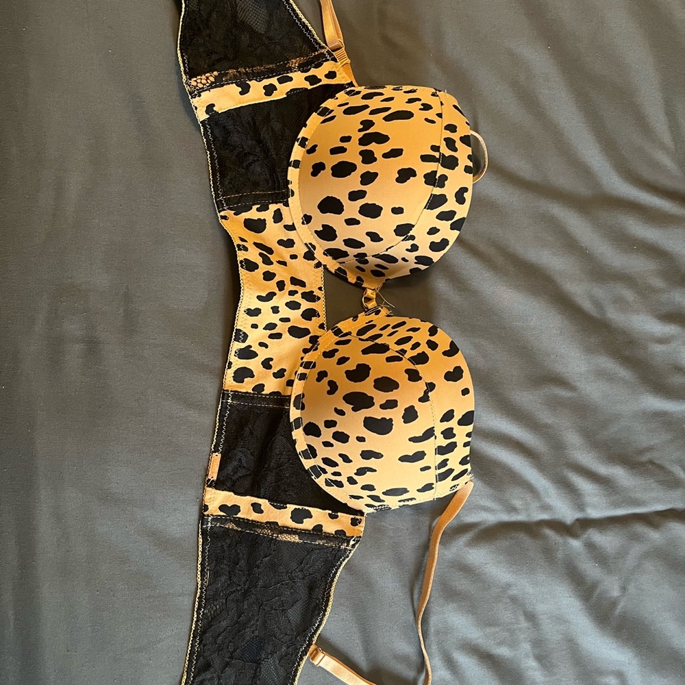 Leopard print bra